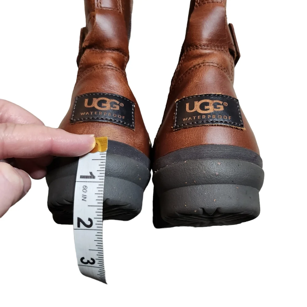 UGG Women's Brown Leather Waterproof Fleece Lined Zip Up Boots Size 6